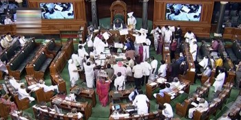 ‘पटक-पटक संसद् अवरुद्ध गरेको’ भन्दै भारतमा ७८ सांसद् निलम्बित