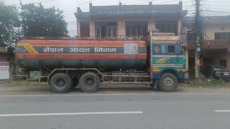 ट्यांकरबाट डिजेल चोरी गर्ने दुईजना पक्राउ