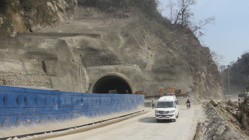 सिद्धबाबा सुरुङ निर्माणमा आजदेखि विस्फोट गराइँदै, सवारी आवागमन बन्द हुने