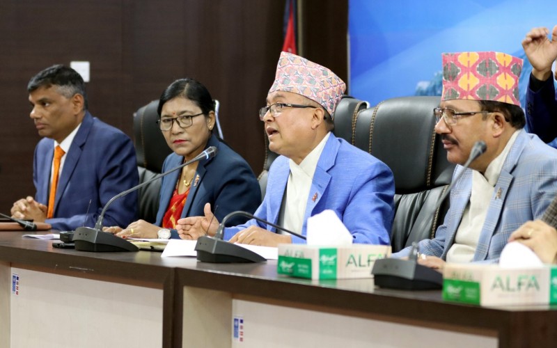 थपलियाको चेतावनी- आचारसंहिता अवज्ञा गर्ने दुस्साहस नहोस्