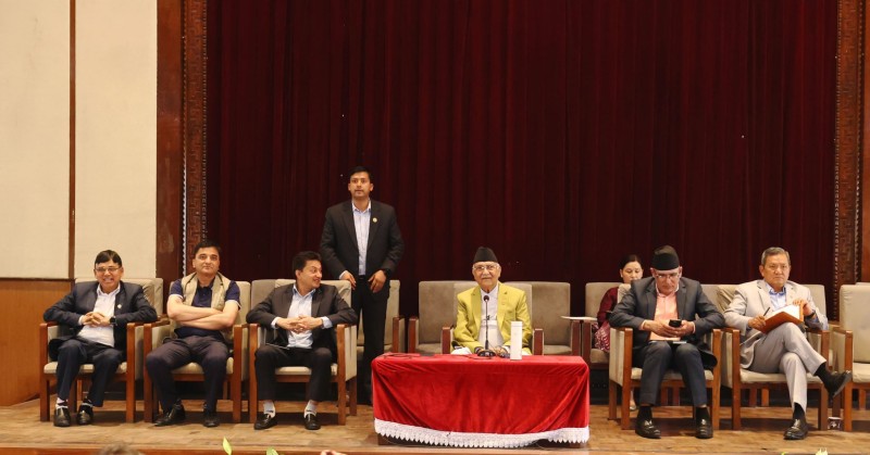 एमाले संसदीय दलको बैठक जारी