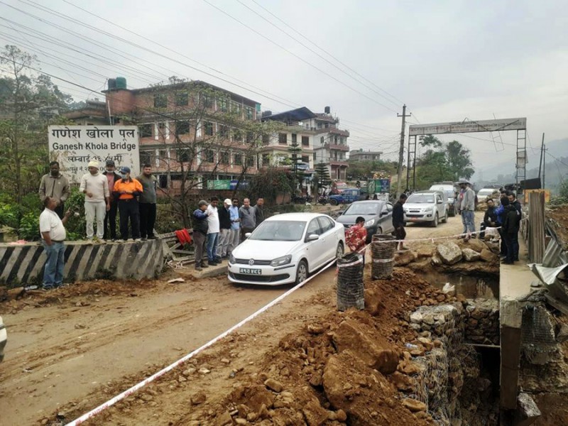 अठार घन्टापछि एकतर्फी रुपमा खुल्यो पृथ्वी राजमार्ग
