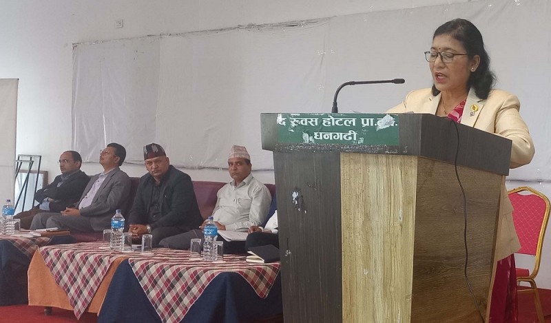 सञ्चारमाध्यमले आयोग र मतदाताबीच सेतुको काम गर्नुपर्छ : आयुक्त तुलाधर