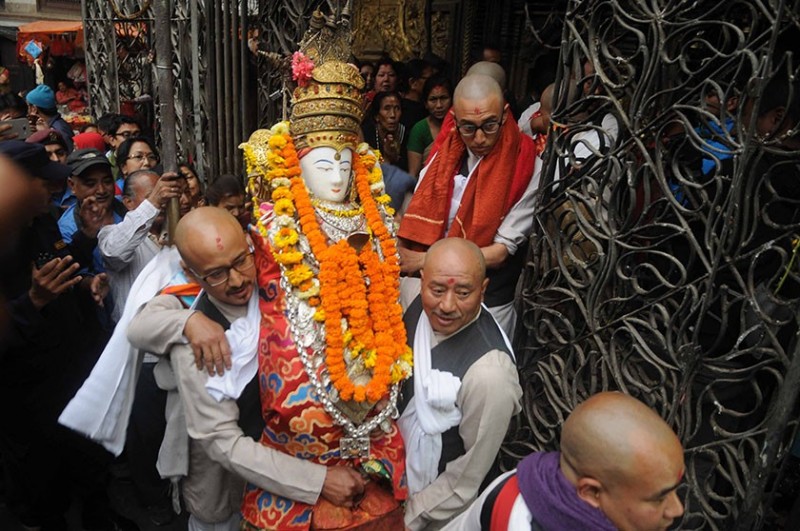 सेतो मच्छिन्द्रनाथको रथयात्रा सुरू