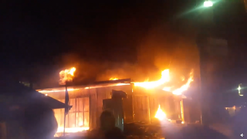 भक्तपुरको एक फर्निचर कारखानामा भीषण आगलागी