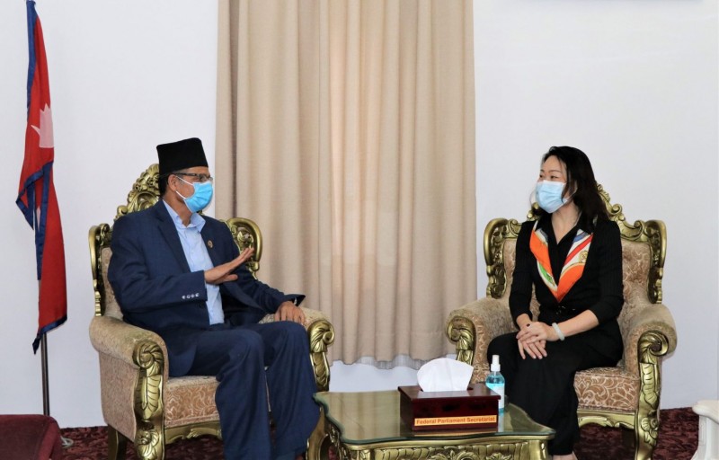 सभामुख सापकोटासँग चिनियाँ राजदूत यान्छीद्वारा बिदाइ भेट