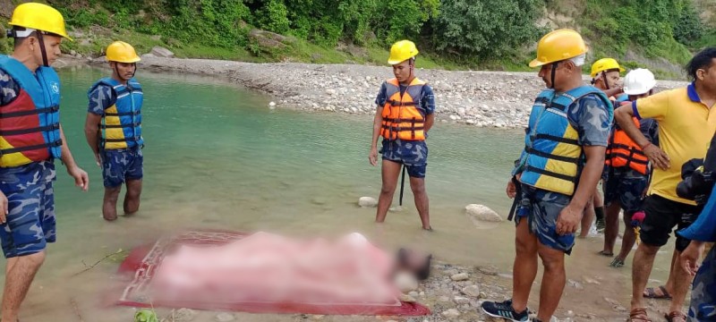 पौडि खेल्ने क्रममा डुबेर मृत्यु