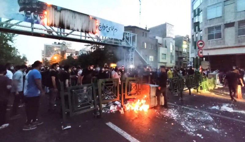 इरानमा व्यापक जनप्रदर्शन