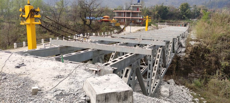 सेती नदीमाथि निर्माण भएको पक्की पुल फेरि बन्ने