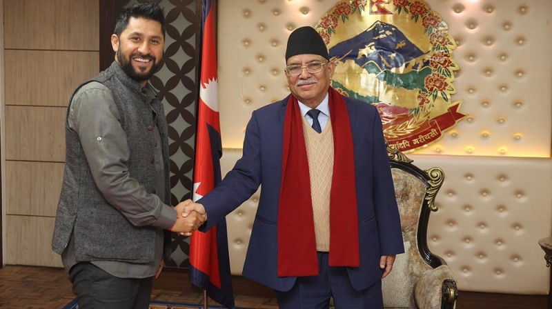 रविलाई प्रचण्डले भने–तपाईँलाई होइन,रास्वपालाई नै गृह दिन सकिँदैन