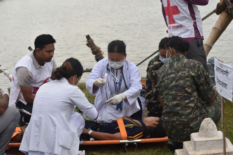 नवलपरासीमा सेनाको डुबानबाट बच्ने अभ्यास