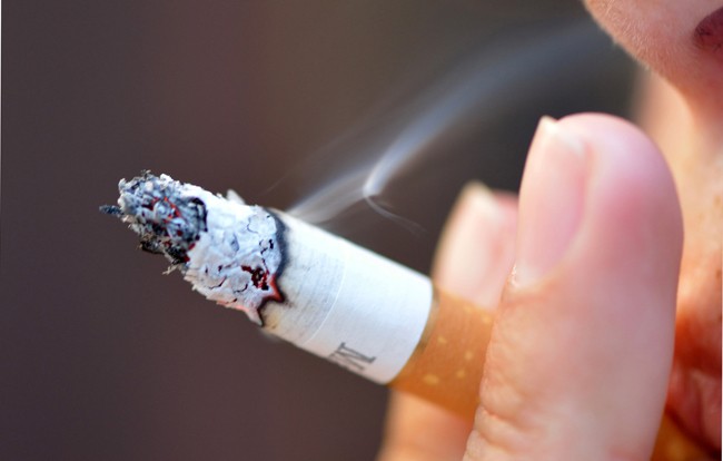 रोकिएन सार्वजनिक स्थानमा सुर्तीजन्य पदार्थ सेवन