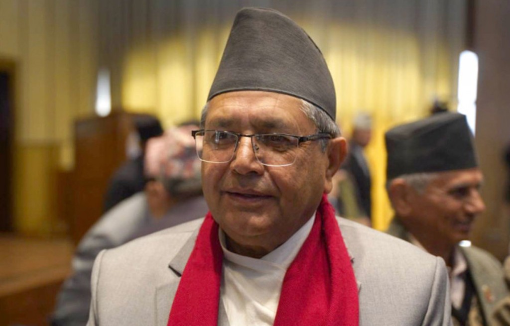 सभामुख घिमिरेले शीर्षनेतासँग छलफल गर्नुहुँदै