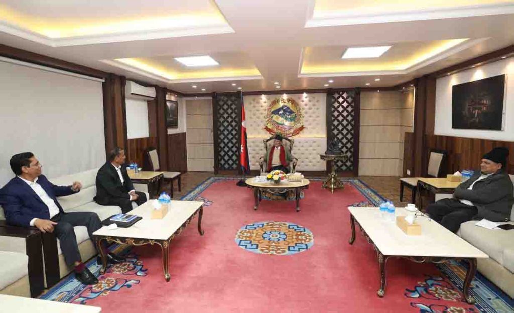 प्रधानमन्त्री दाहाल र महासचिव चन्द भेट, साझा मोर्चा बनाउने समझदारी