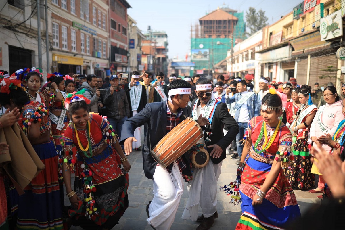 माघीपर्व मनाउँदै थारू समुदाय