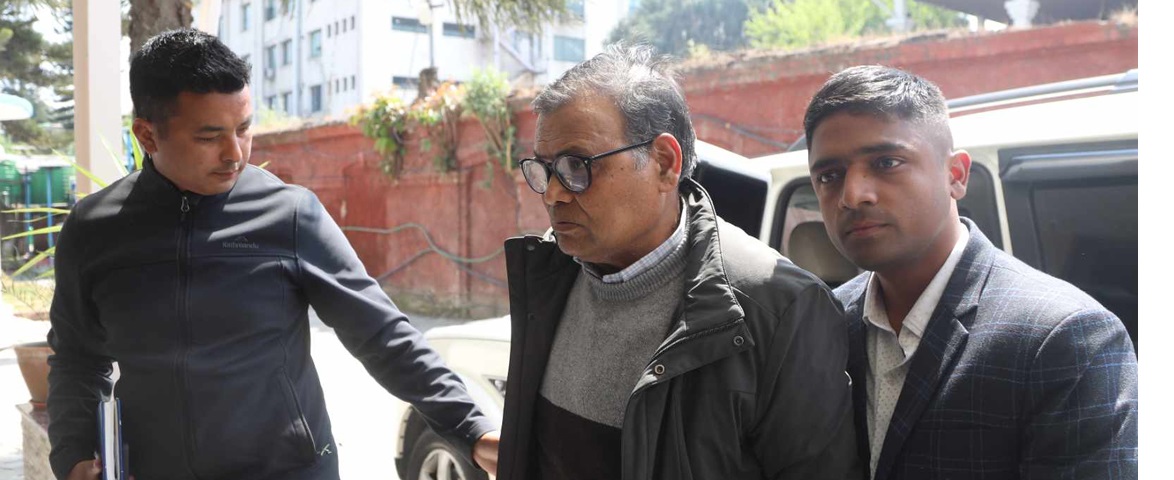 बिमानस्थलबाट महरालाई सीआईबी कार्यालय लगियो