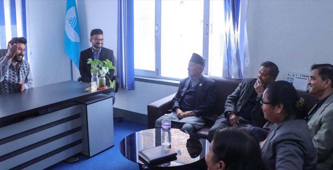 रविसँग भोट माग्न पुगे सुवास नेम्वाङ रास्वपा कार्यालय