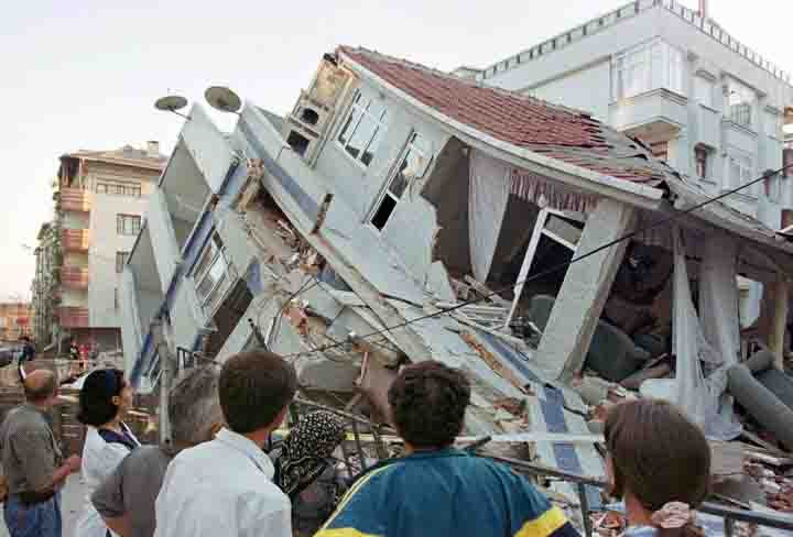 टर्की–सिरिया भूकम्प : १७८ घन्टापछि ६ वर्षीया बालिकाको उद्धार
